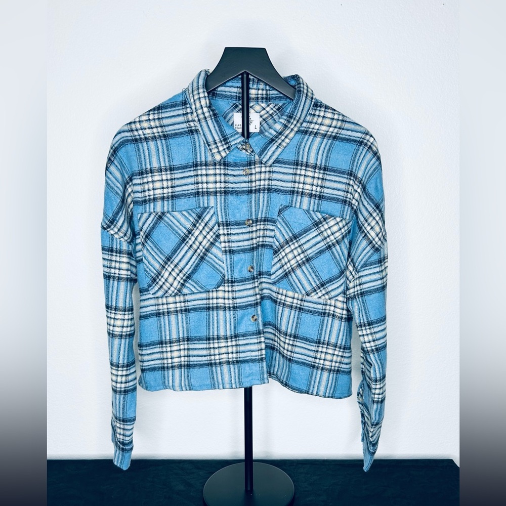 Mila & Tiff Blue Plaid Long Sleeve Button-Up Shirt Women's